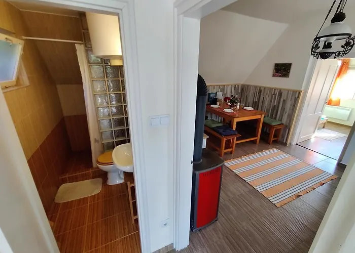 Szoloskert Vendeghaz Gasthof 3*